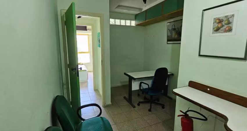 Belíssima sala comercial na rua desembargador isidro