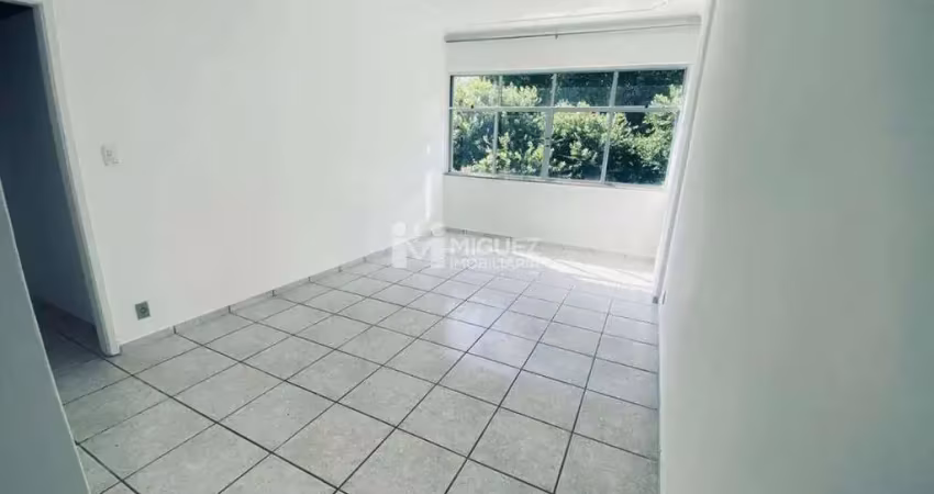 Apartamento a venda com 3 quartos debruçado no metrô uruguai, rua josé higino, tijuca - rio de janeiro.