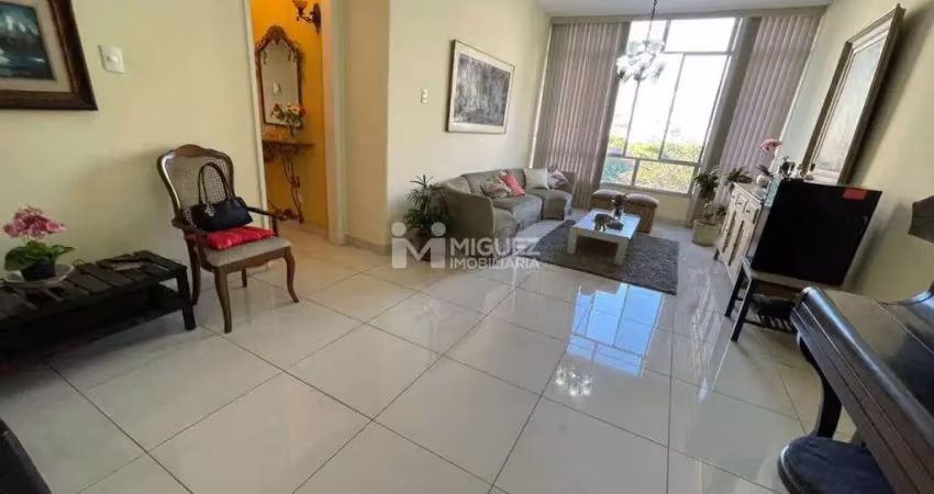 A venda na rua pareto, tijuca, apartamento com planta generosa de aproximadamente 170m², 4 quartos, suíte, vaga na escritura e colado ao metrô