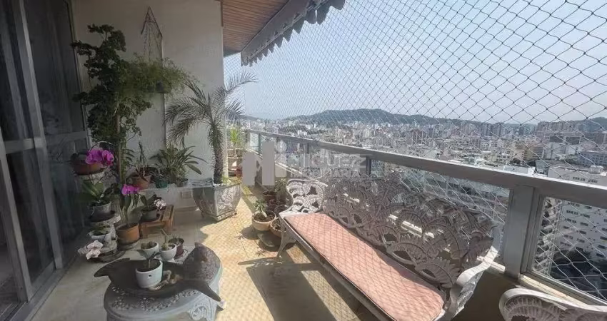 Apartamento a venda na rua desembargador isidro - varandão com 4 quartos, tijuca - código 10085