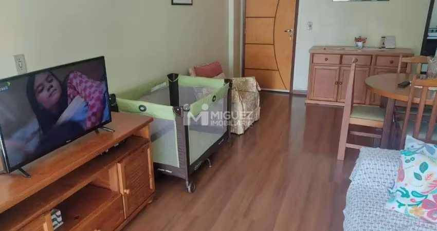 Vendo apartamento sala quarto com varanda em rua borda do mato.