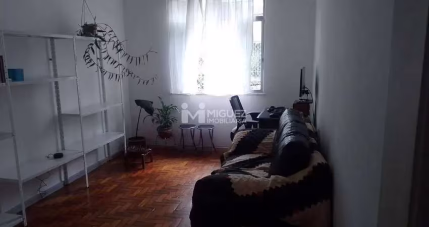 Rua mendes tavares - vila isabel - apartamento com 2 quartos, banheiro social, dependência completa