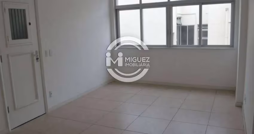 Apartamento à venda na tijuca! localizado na rua mariz e barros!  sala, 3 quartos, suíte!