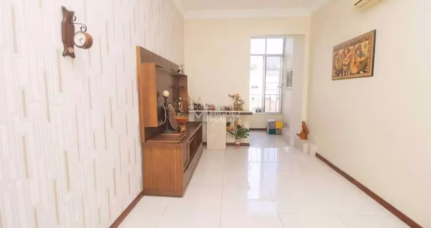 Apartamento a venda com 2 quartos rua uruguai (tijuca)