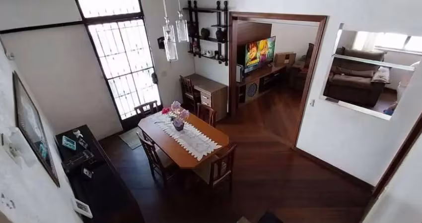 Código 2711 - casa com 5 quartos - 3 vagas - churrasqueira - grajaú - rio de janeiro