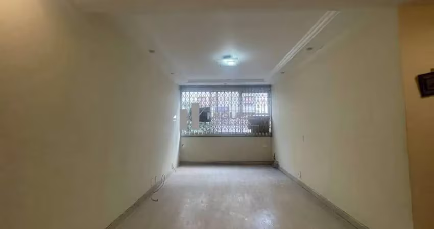 Apartamento garden à venda na rua campos sales, tijuca. originalmente com 3 quartos, foi adaptado para 4 dormitórios, oferecendo mais espaço e versatilidade. conta com 1 vaga de garagem na escritura. 