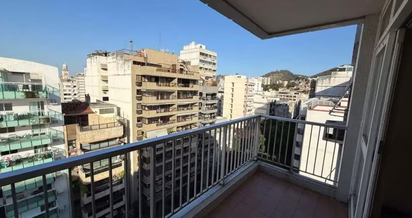 Na rua afonso pena, apartamento à venda com 90m². conta com varanda, 3 quartos e vaga de garagem. excelente localização, a poucos passos da praça e estação de metrô.