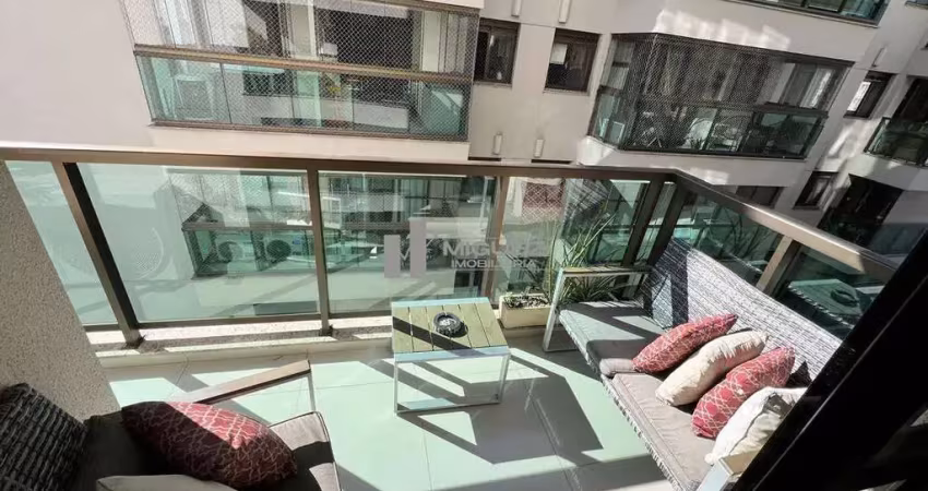 Apartamento à venda no condomínio duetto - grajaú!  decorado por arquiteto, varanda, sala em 2 ambientes, 3 quartos ( suíte), lavabo, copa cozinha com armários planejados, 1 vaga de garagem! prédio co