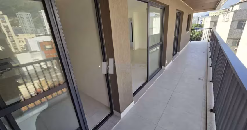 Cobertura a venda rua marquês de valença - tijuca. varanda gourmet, sala, 3 quartos sendo 1 suíte, cozinha com área de serviço, terraço. 150 m². 2 vagas na escritura. condomínio com infra completa.