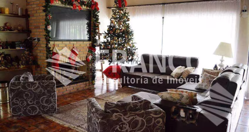Casa no Condomínio Chácaras Cataguá com 2 dormitórios à venda, 712 m² - Chácaras Cataguá - Taubaté/SP