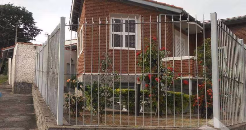 Casa com 2 dormitórios à venda, 174 m² por R$ 560.000,00 - Jardim Russi - Taubaté/SP