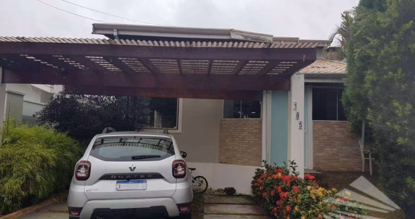 Casa com 3 dormitórios à venda, 170 m² - Condomínio Hípica Pinheiro - Taubaté/SP