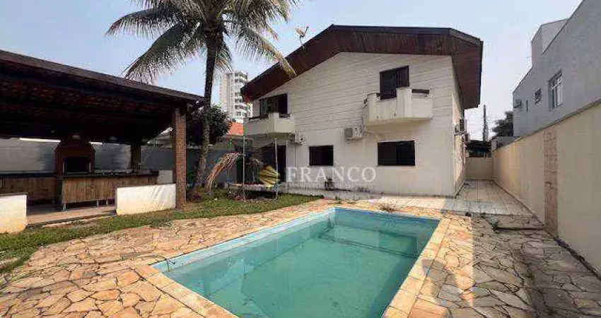 Sobrado com 5 dormitórios para alugar, 320 m² - Condomínio Taubaté Village - Taubaté/SP