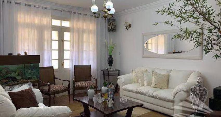 Sobrado à venda, 201 m² por R$ 700.000,00 - Centro - Taubaté/SP