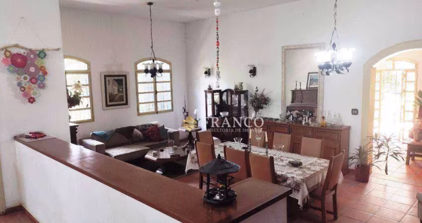 Casa estilo chácara com 3 dormitórios à venda, 1250 m² - Condomínio Vale dos Príncipes - Taubaté/SP
