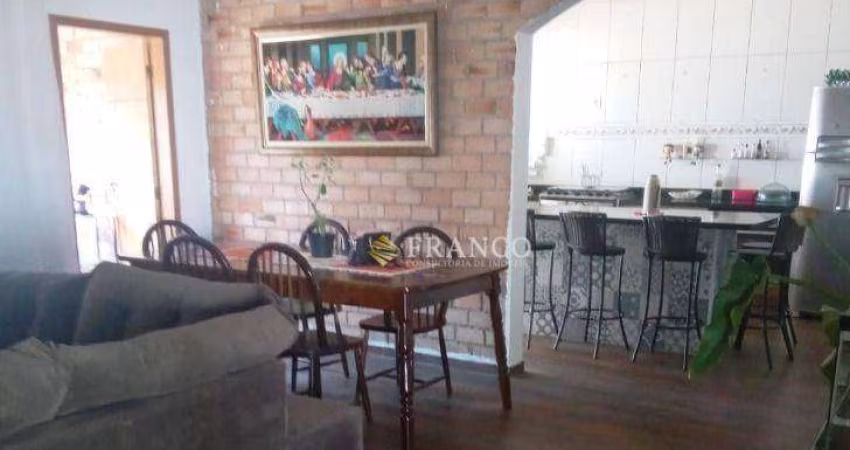 Chácara com 3 dormitórios à venda, 1380 m² - Chácaras Ingrid - Taubaté/SP