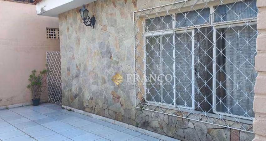 Casa com 4 dormitórios à venda, 139 m² por R$ 950.000,00 - Jardim Eulália - Taubaté/SP