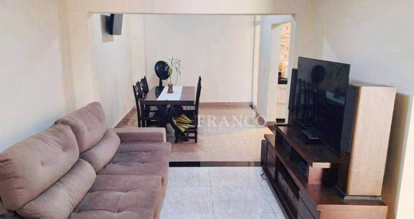 Sobrado com 3 dormitórios à venda, 105,70m² - Cecap - Taubaté/SP