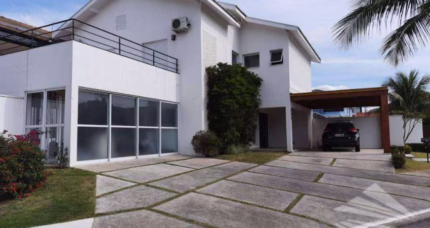 3 quartos e 1 escritório.