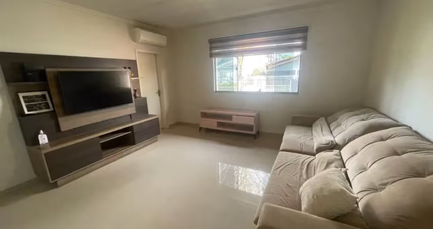 Casa térrea  averbada com 4 quartos  à venda no bairro glória em joinville - sc por r$ 1.200.000,00.
