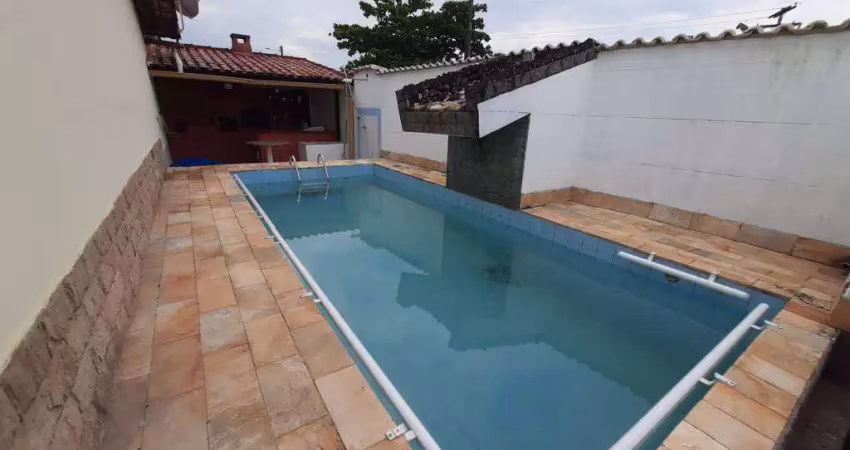 Casa com 2 quartos para alugar no Japão, Araruama 