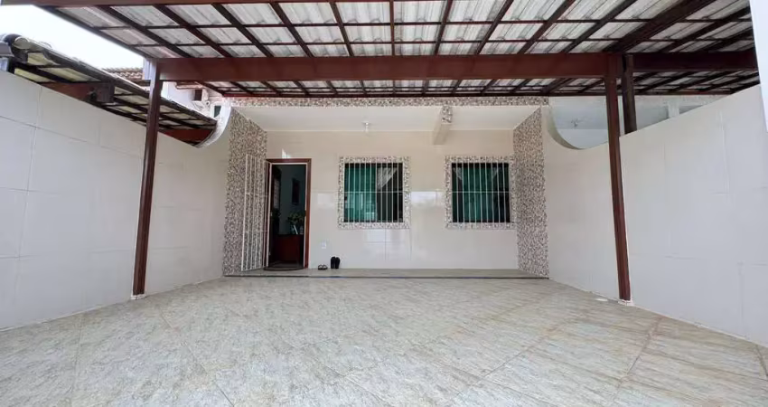 Casa com 2 quartos (1 suite )  garagem para 2 carros na pontinha