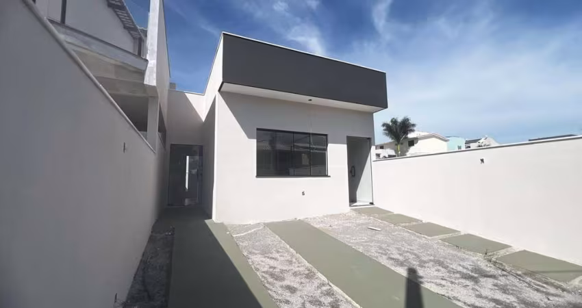 Casa Linear com 3 quartos – Nova São Pedro, São Pedro da Aldeia / RJ