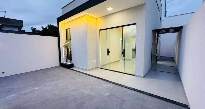 Casa Linear com 2 quartos (1 suíte) no Jardim Peró, Cabo Frio - RJ