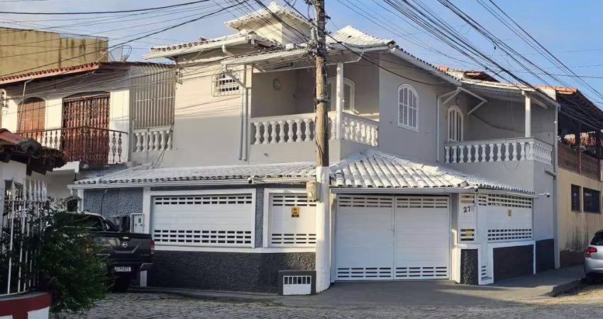 Casa Duplex com 3 quartos, próxima a Rodoviária em Cabo Frio - RJ