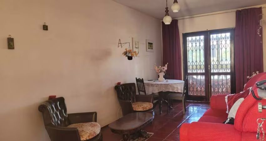 Apartamento à venda com 2 quartos no Parque Hotel - Araruama/RJ