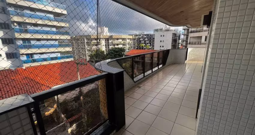 Apartamento em cabo frio perto da praia do forte - rj