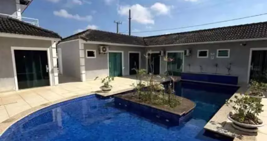 Casa comercial à venda no Peró, Cabo Frio 