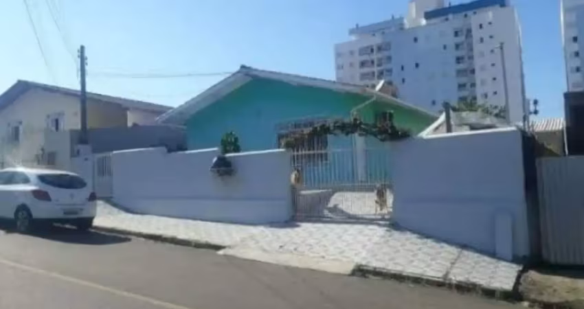 Casa com 4 quartos à venda na Rua São Francisco do Sul, 1, Areias, São José
