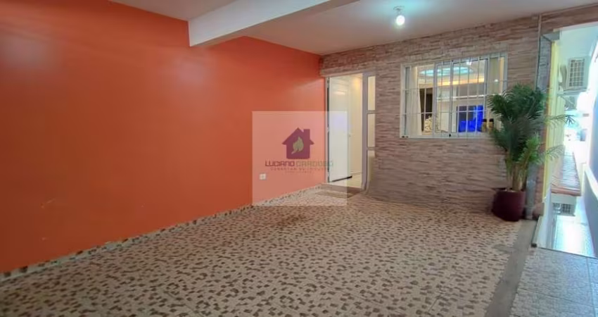 Casa à venda em Jardim Adelfiori - Caieiras com 3 dormitórios e 1 suíte por R$750.000