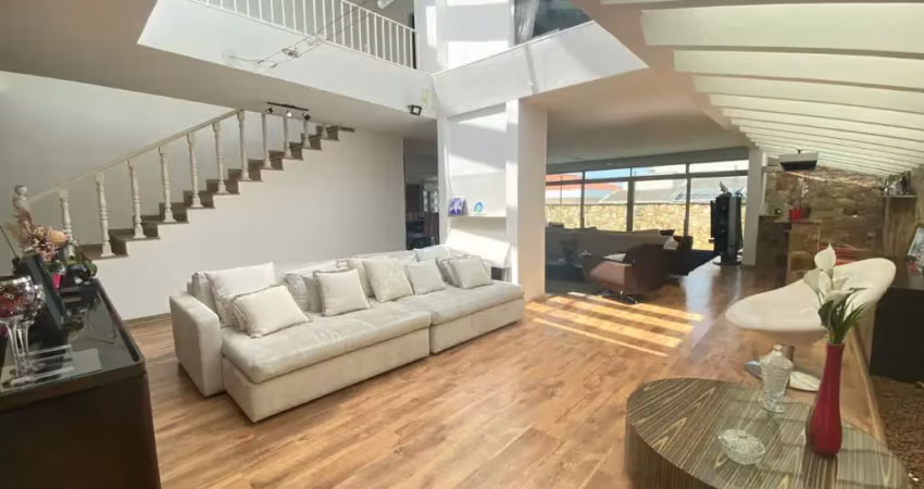 Casa de 350m² com 5 quartos e 4 suítes em são caetano