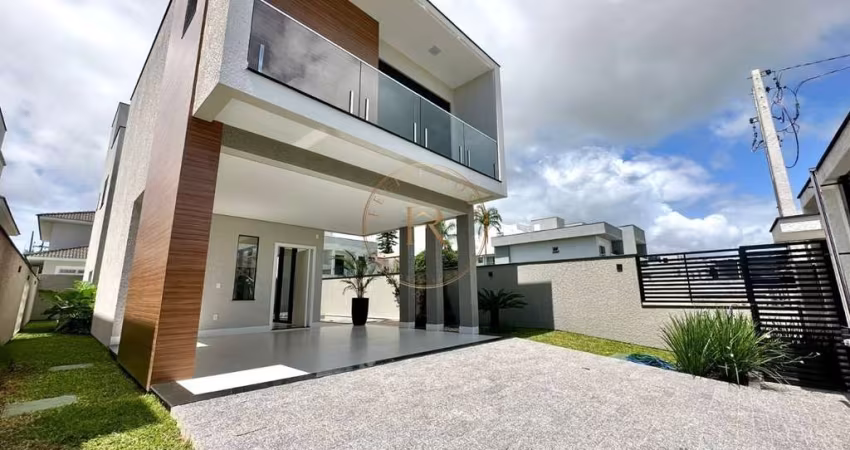 Casa Nova de Alto Padrão com 4 Dormitórios à Venda na Praia de Ingleses, Florianópolis/SC