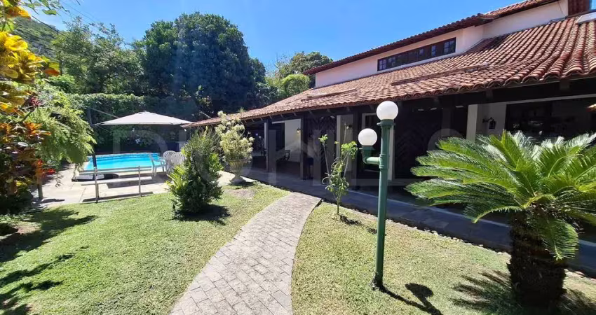 Casa em condomínio, com 4 quartos e 520m², à venda em itaipu, niterói/rj