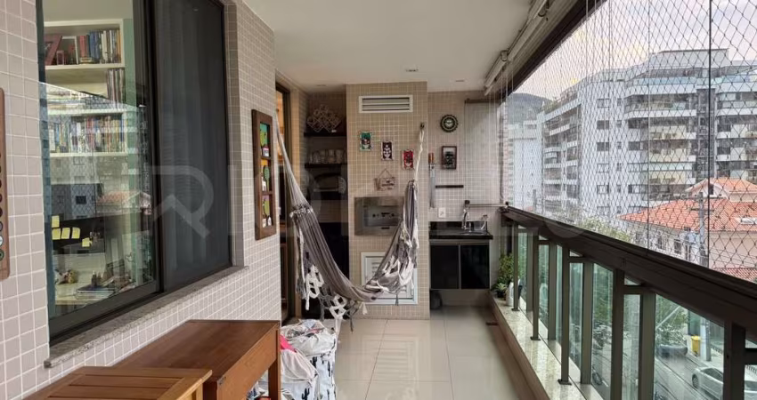 Apartamento de 2 quartos, com 84m², à venda em Charitas, Niterói/RJ