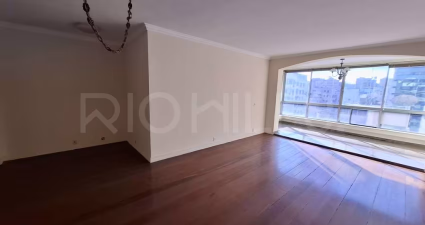 Apartamento de 3 quartos, com 150m², à venda em Icaraí, Niterói/RJ