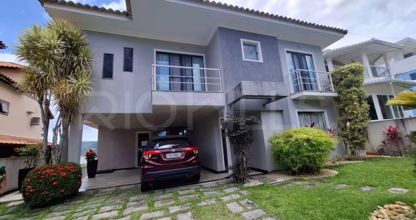 Casa em Condomínio, com 4 quartos e 275m², à venda em Piratininga, Niterói/RJ