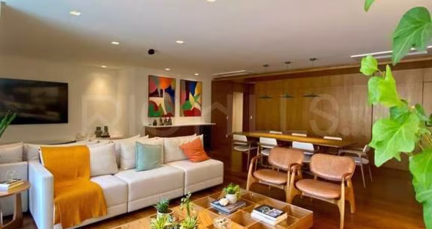 Apartamento de 4 quartos, com 230m², à venda em Icaraí, Niterói/RJ