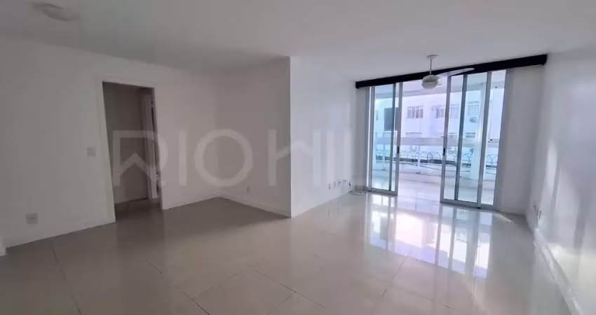 Apartamento de 3 quartos, com 120m², à venda em charitas, niterói/rj
