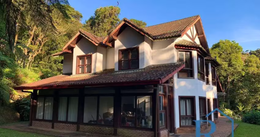 Vendo linda  propriedade 23,3 hectares serra da bocaina 6 milhões