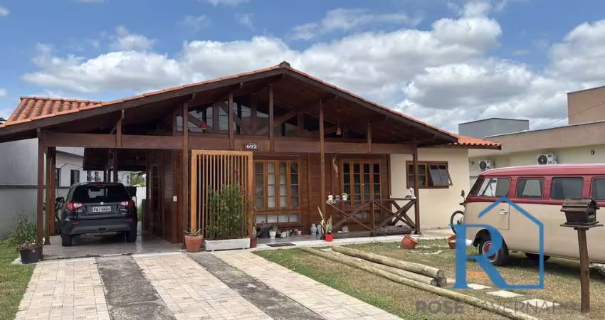 Venda - casa em condomínio - 180m²/490m² - 3 dorm- pindamonhangaba