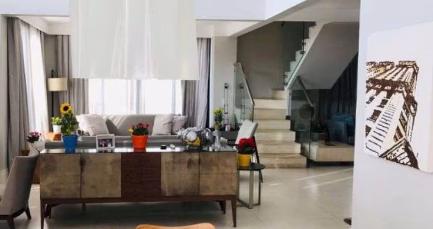 Apartamento duplex para venda com 270 metros, 3 quartos, 4 vagas em Moema - São Paulo - SP