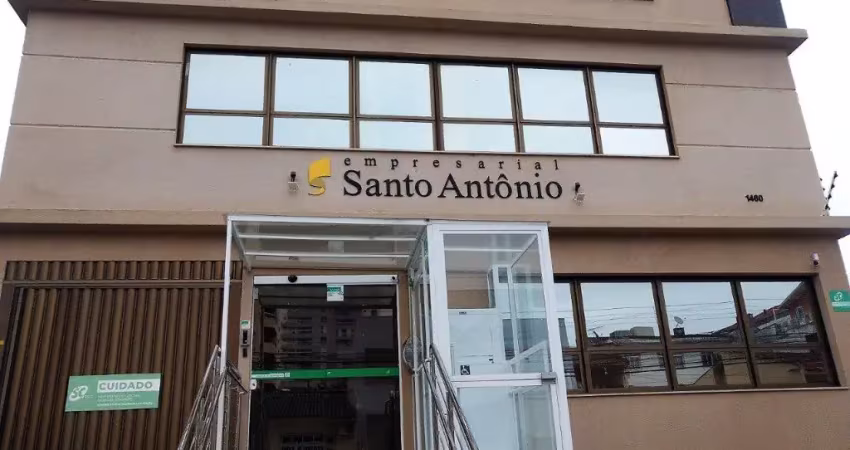 Sala comercial com 1 sala à venda na Rua Santo Antônio, 1460, Barreiros, São José