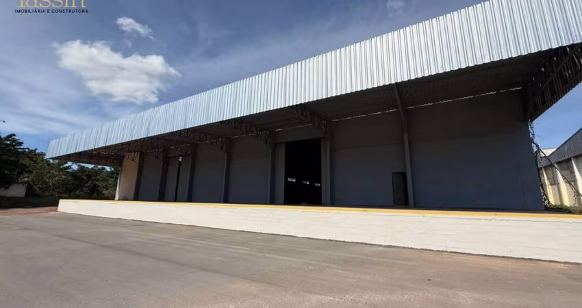 Barracão Comercial para Locação no Distrito Industrial de Cuiabá-MT: 4 Salas, 2 Banheiros, 20 Vagas de Garagem, 4.000m² de Área