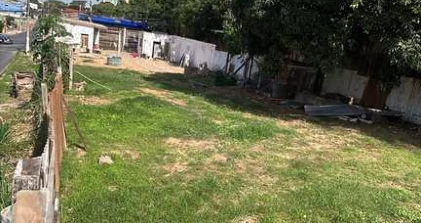 Terreno Comercial de Esquina à Venda em Cuiabá-MT na Avenida Dom Bosco - 800m² de Área