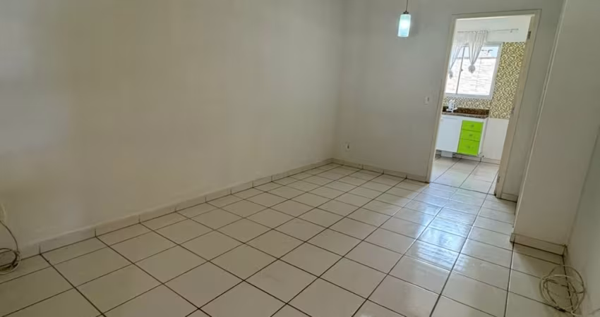Casa duplex  2 Qtos om quintal  - condomínio fechado - Colina  de Laranjeiras  Serra ES.