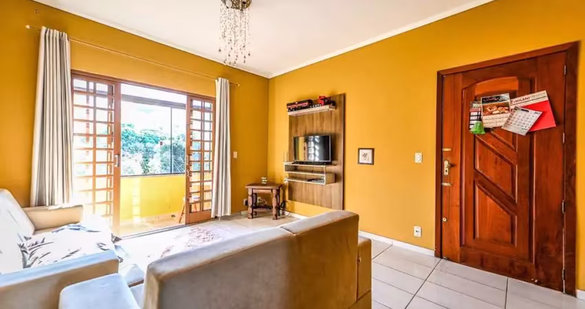 Casa à venda em porto alegre, agronomia, com 2 quartos, 220m²